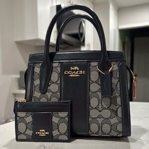NWT - Coach - Andrea Carryall & Matching Cardholder